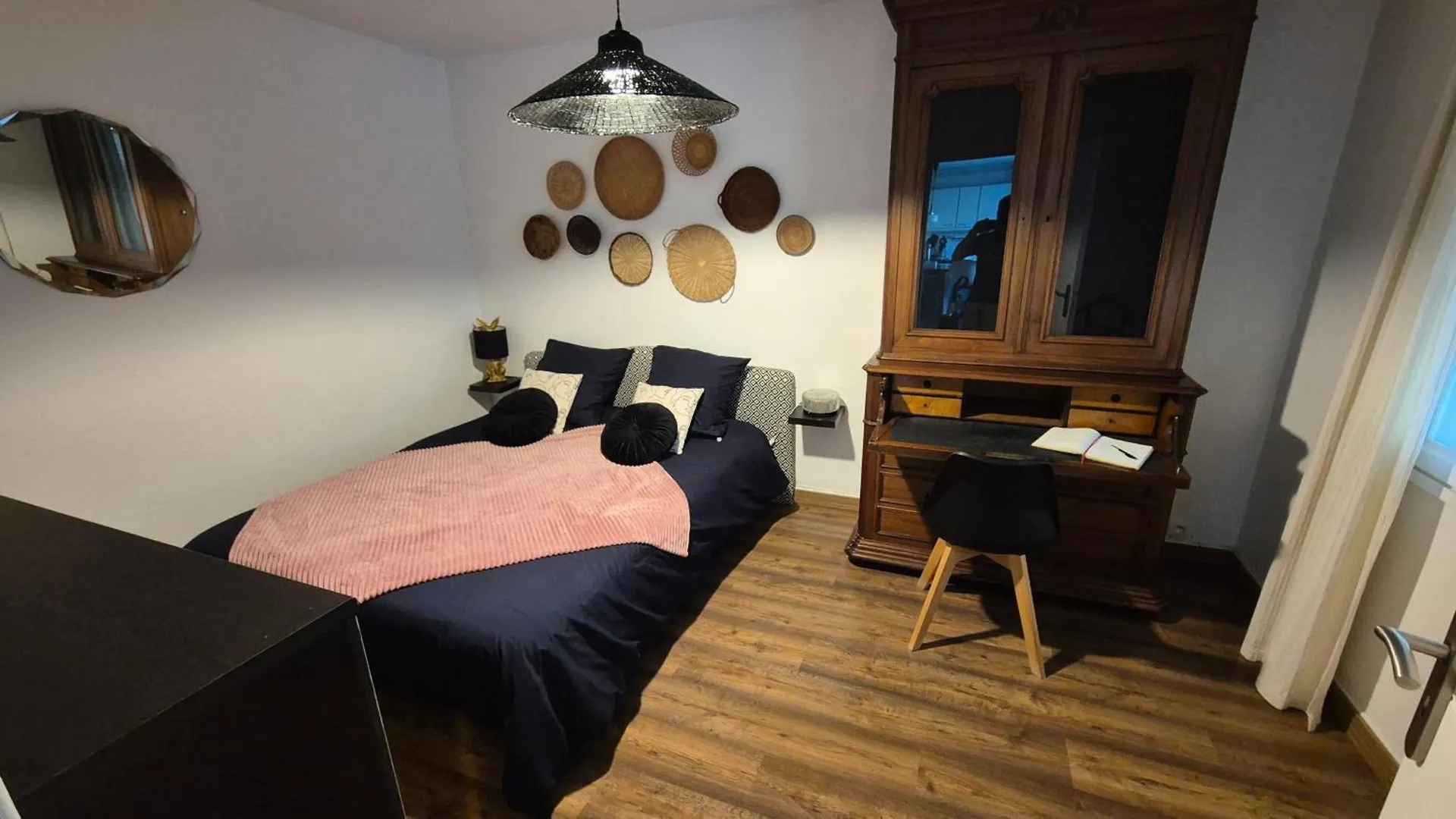 Appartement Rez-De-Chaussee Et Terrasse Privative Romans-sur-Isere Apartment